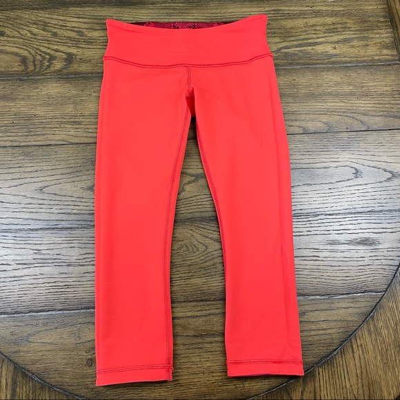 Lululemon Wunder Under Crop Leggings Reversible Alarming Cranberry - Picture 2 of 10